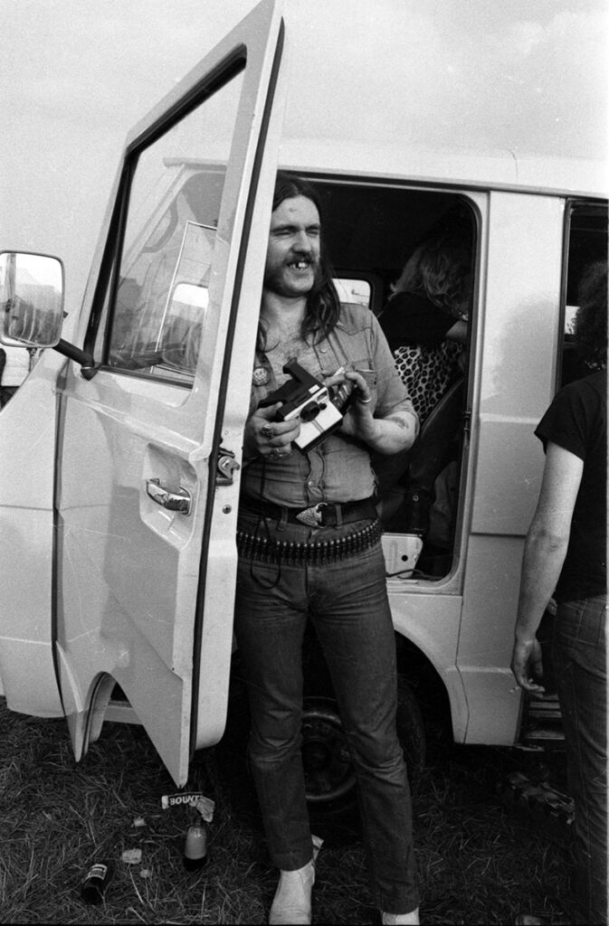 Motorhead-Embareck-EmbareckNEGATIF105c-673x1024 Lemmy et son polaroid