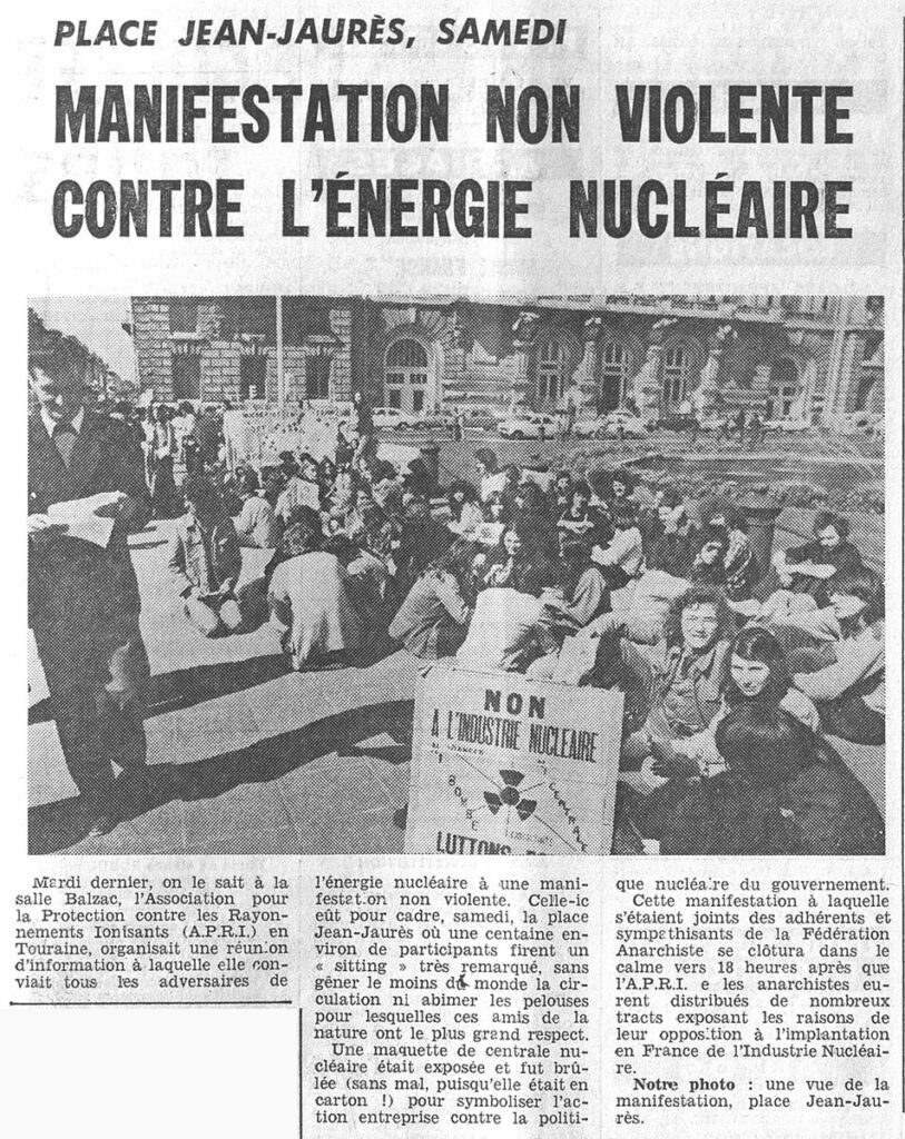 1975.04.28-NRCO.3ADPREa-813x1024 Manifestation non violente contre l'énergie nucléaire
