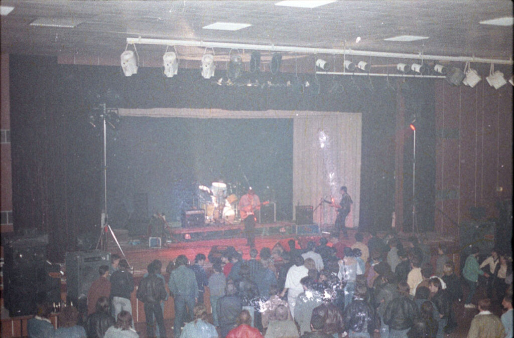 1984.09.14-Three-Time-Loser-Embareck-EmbareckNEGATIF403b-1024x674 Three Time Loser, Wilko Johnson (14/09/84)