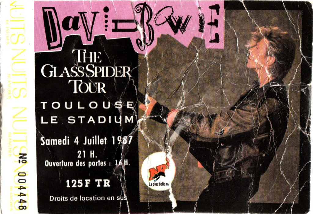 1987.07.04-Johnny-Clegg-et-Savuka-David-Bowie-Raphael-PonceTI-1024x701 Johnny Clegg et Savuka, David Bowie (04/07/87)