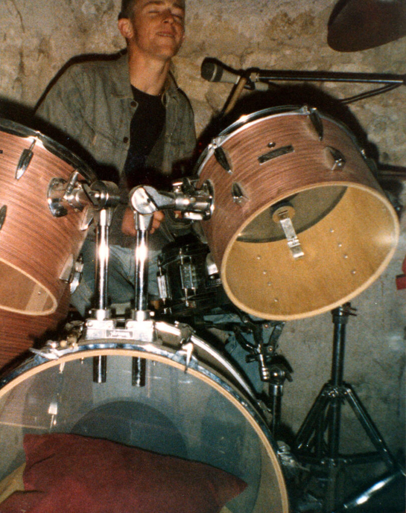 1986-Komintern-sect-Cave-PH09-810x1024 Komintern Sect (1986)